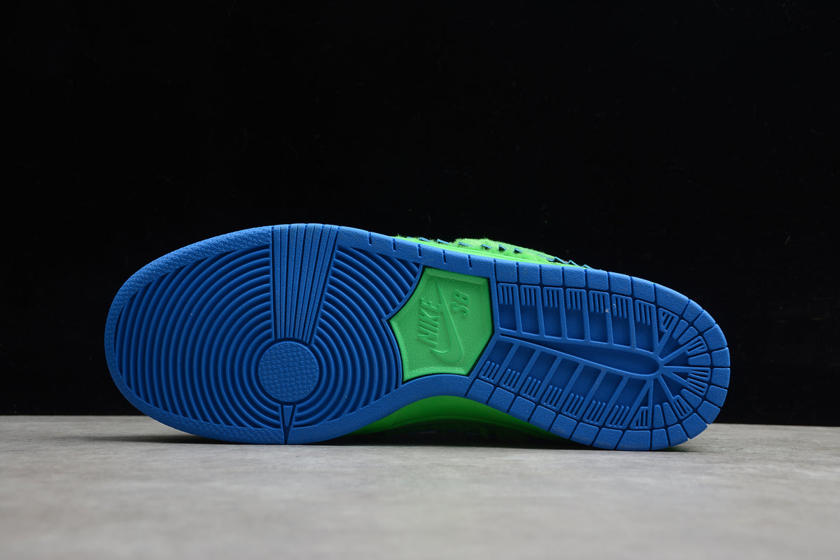  Nike SB Dunk Low Grateful Dead "Green Bear" 