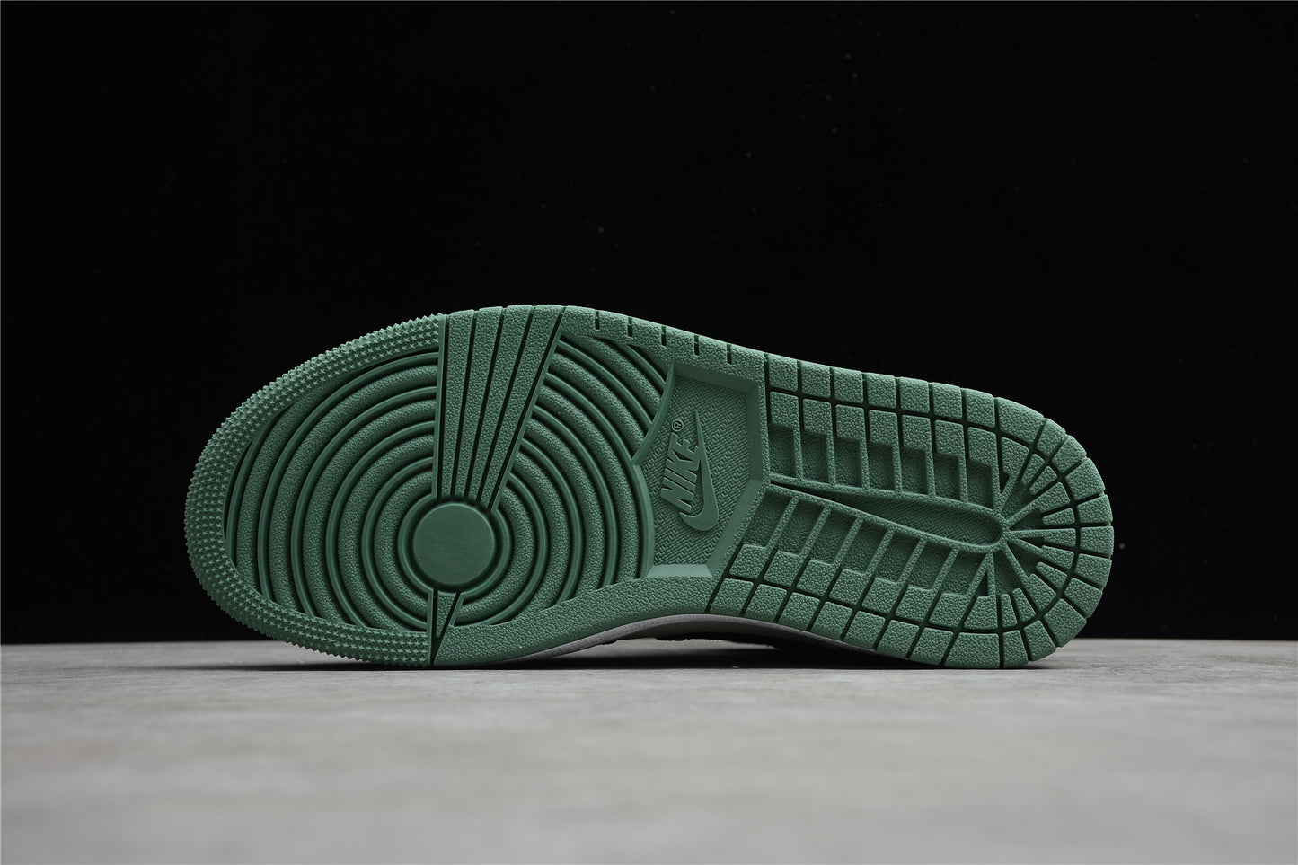 Air Jordan 1 Mid SE "Dutch Green" - Best Reps Website 2025