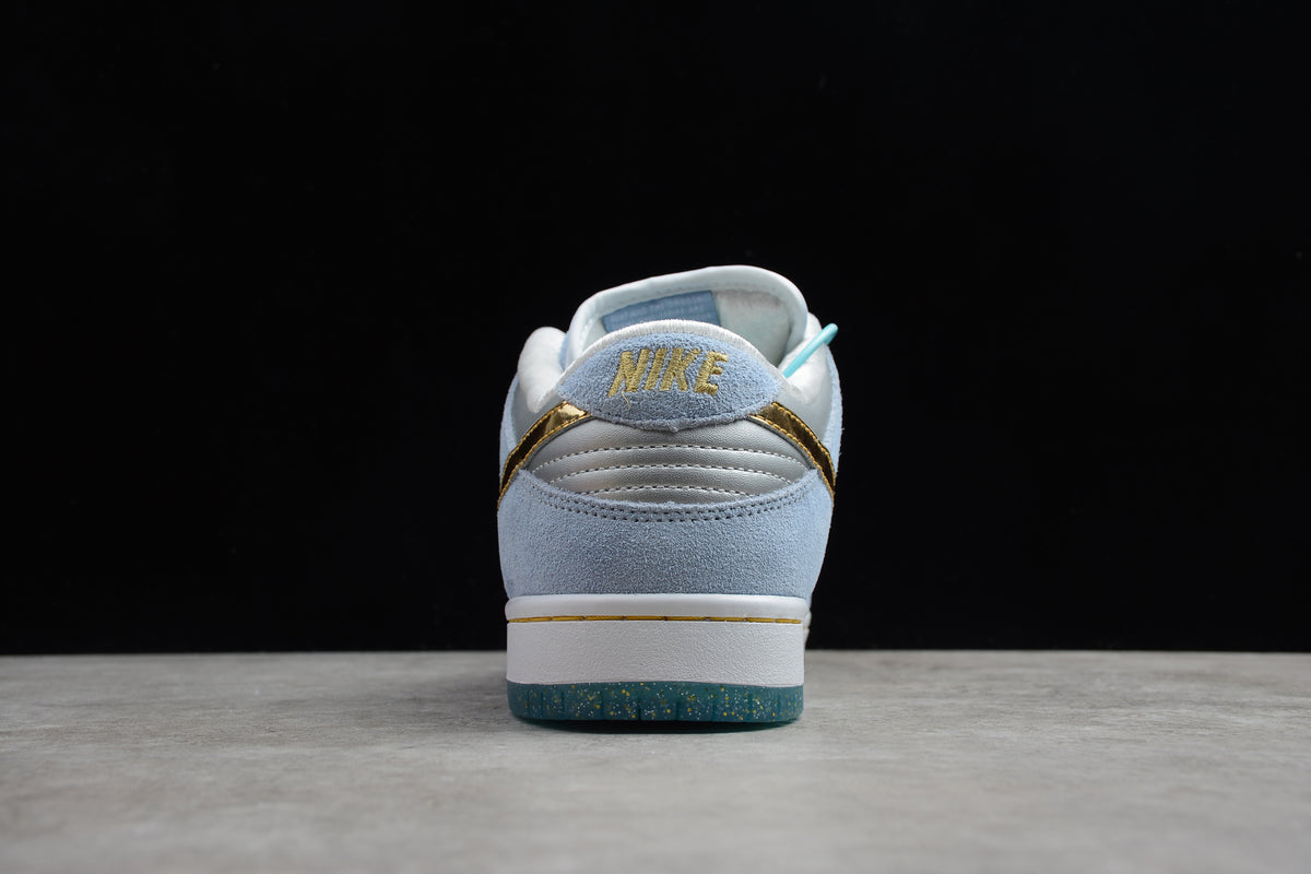  Nike SB Dunk Low x Sean Cliver 
