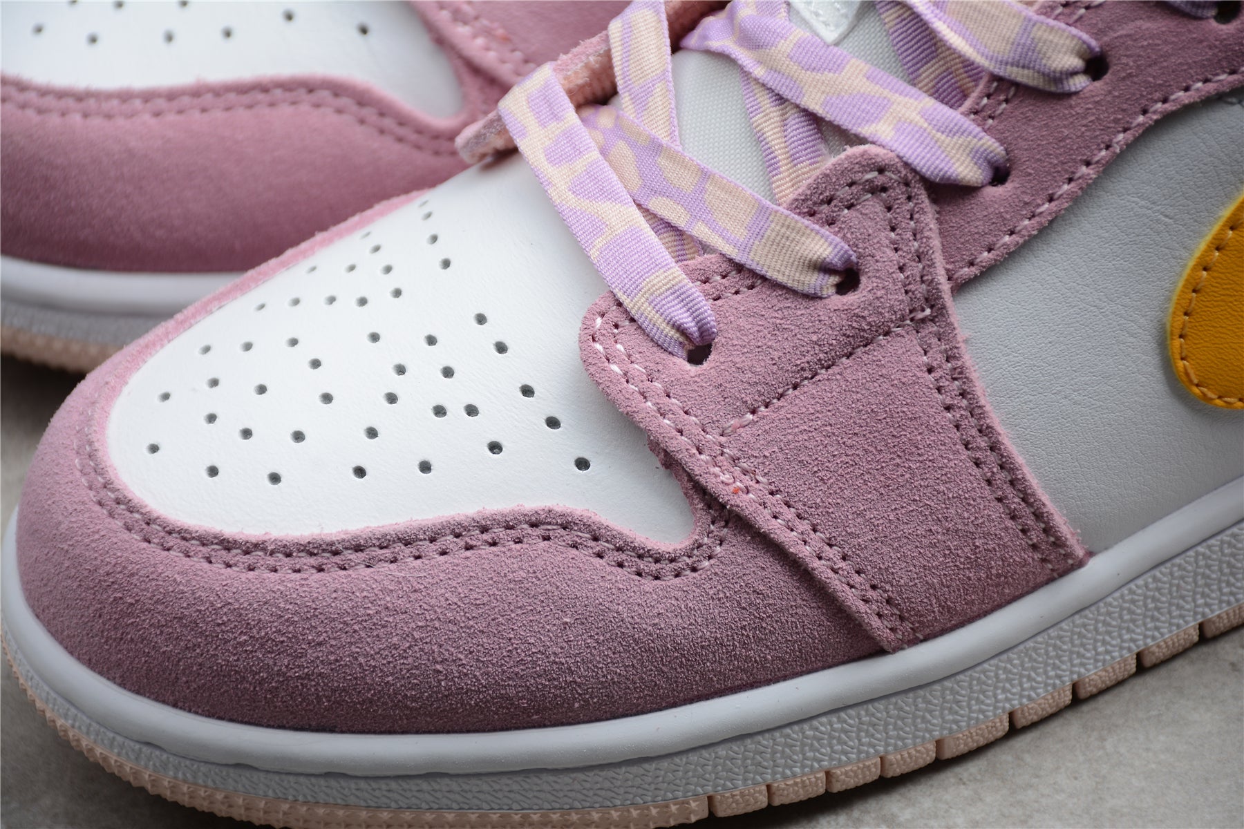 Air Jordan 1 Mid SE GS 'Arctic Pink' (DC9517-600) - Best Reps Website 2025
