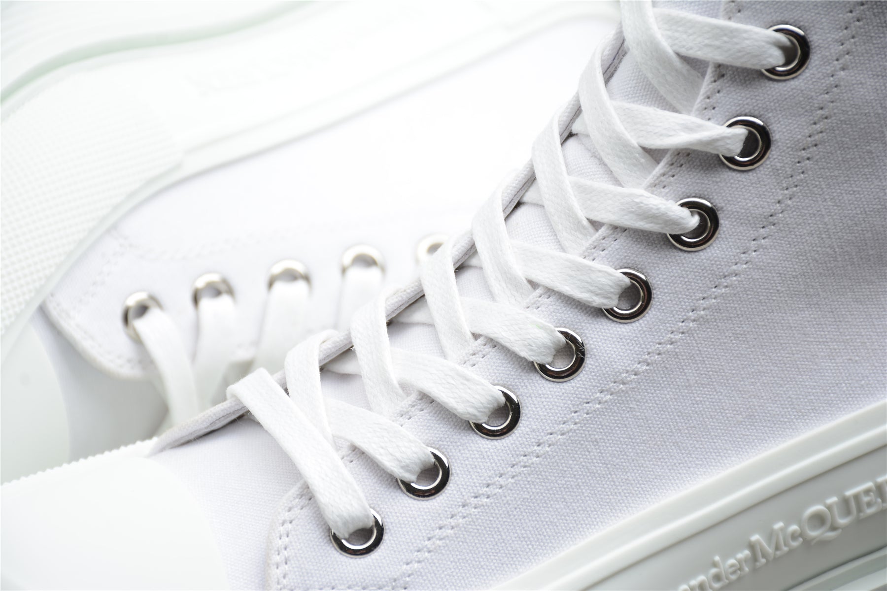 Alexander McQueen Tread Slick Boot Leather White White - Best Reps Website 2025