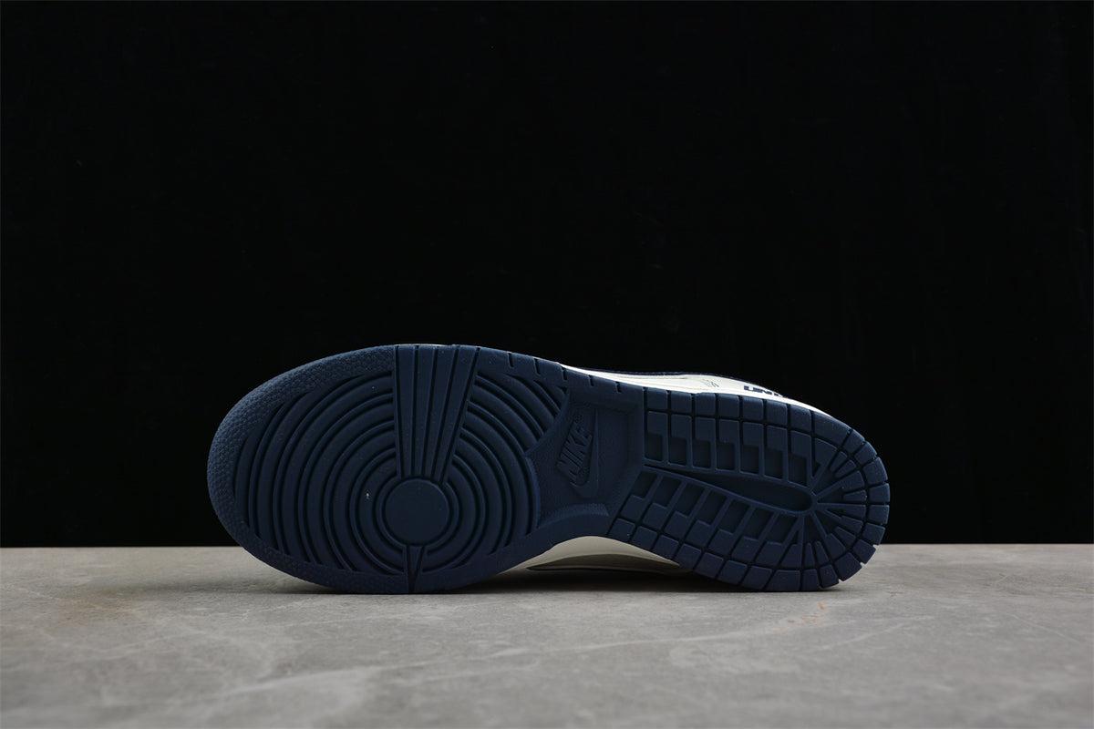 Nike SB Dunk Low x Undefeated White/Navy