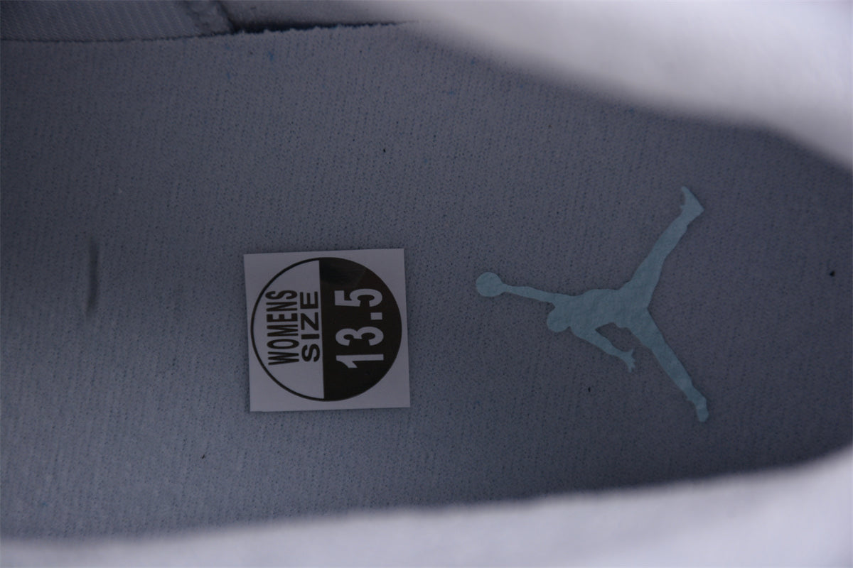 Air Jordan 6 Retro “Pearl”