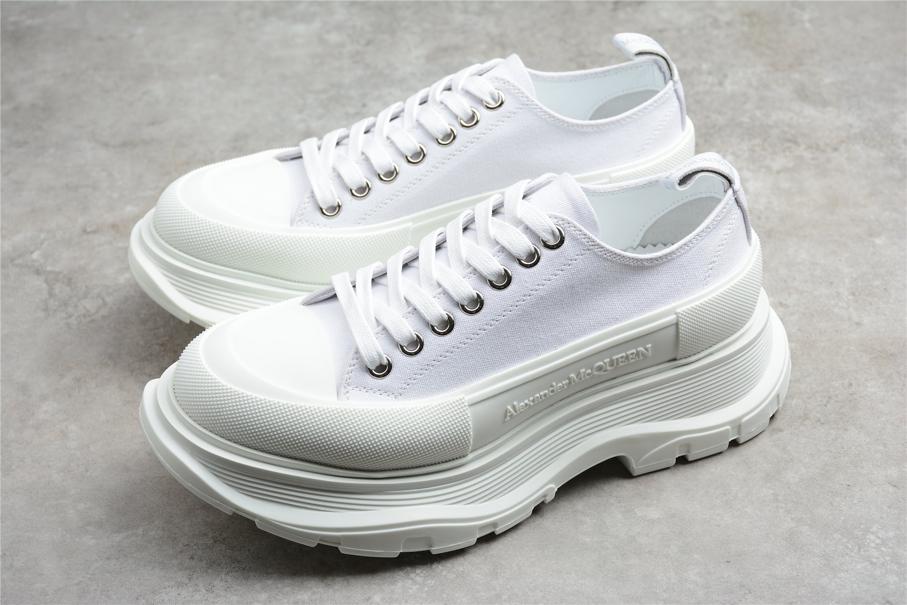 Alexander McQueen Tread Slick Low Lace-Up in White - Best Reps Website 2025