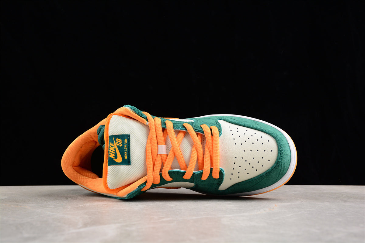 Nike SB Dunk Low "Legion Pine"