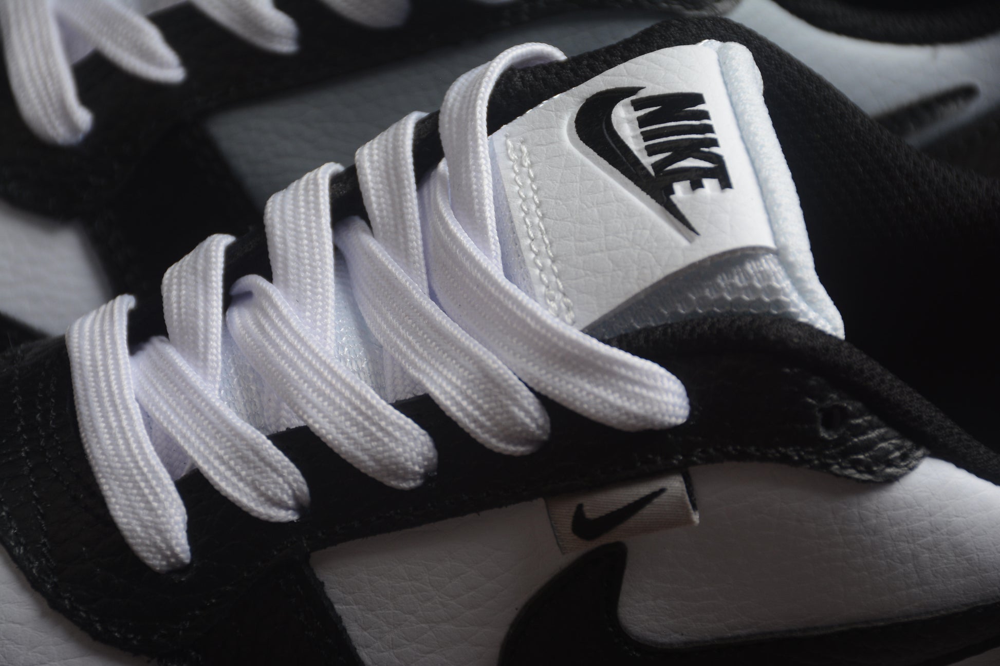 Nike Ebernon Low Premium "White/Black"