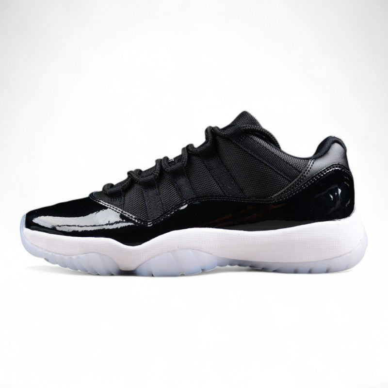 Air Jordan 11 Low "Space Jam" 