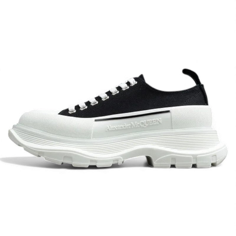 Alexander McQueen Tread Slick Low-Top Sneakers – Black/White