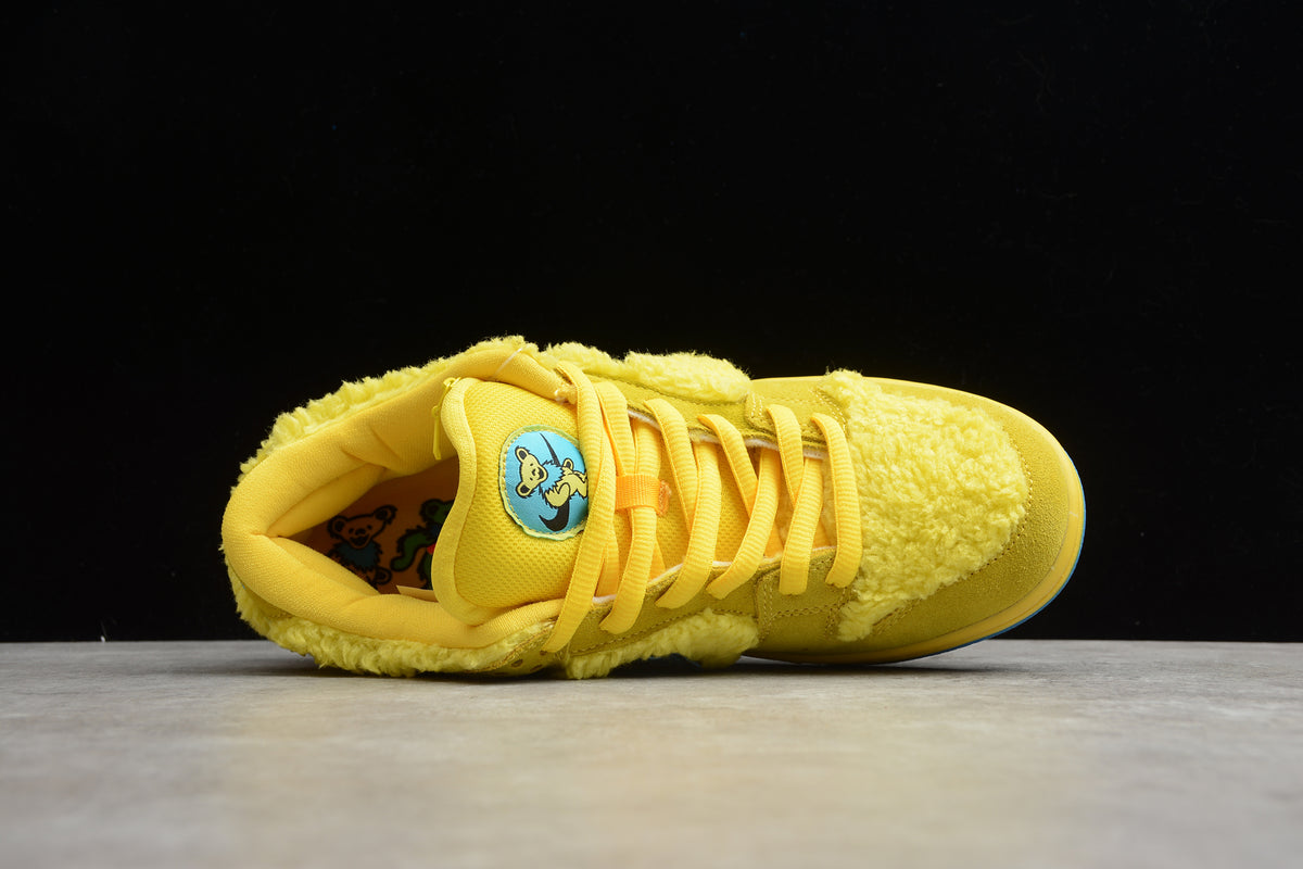 Nike SB Dunk Low x Grateful Dead "Yellow Bear"