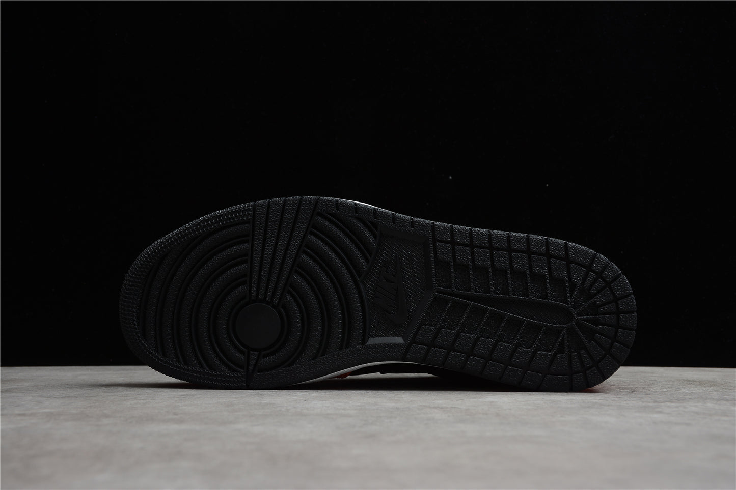 Air Jordan 1 Low SE “Black Orange”
