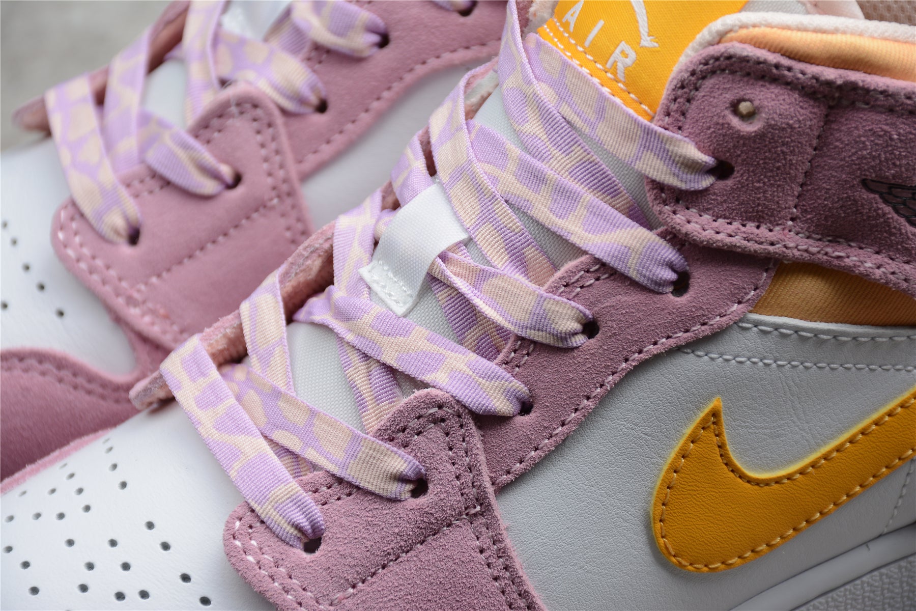 Air Jordan 1 Mid SE GS 'Arctic Pink' (DC9517-600) - Best Reps Website 2025