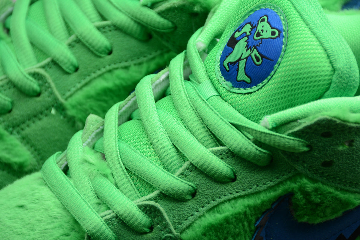  Nike SB Dunk Low Grateful Dead "Green Bear" 