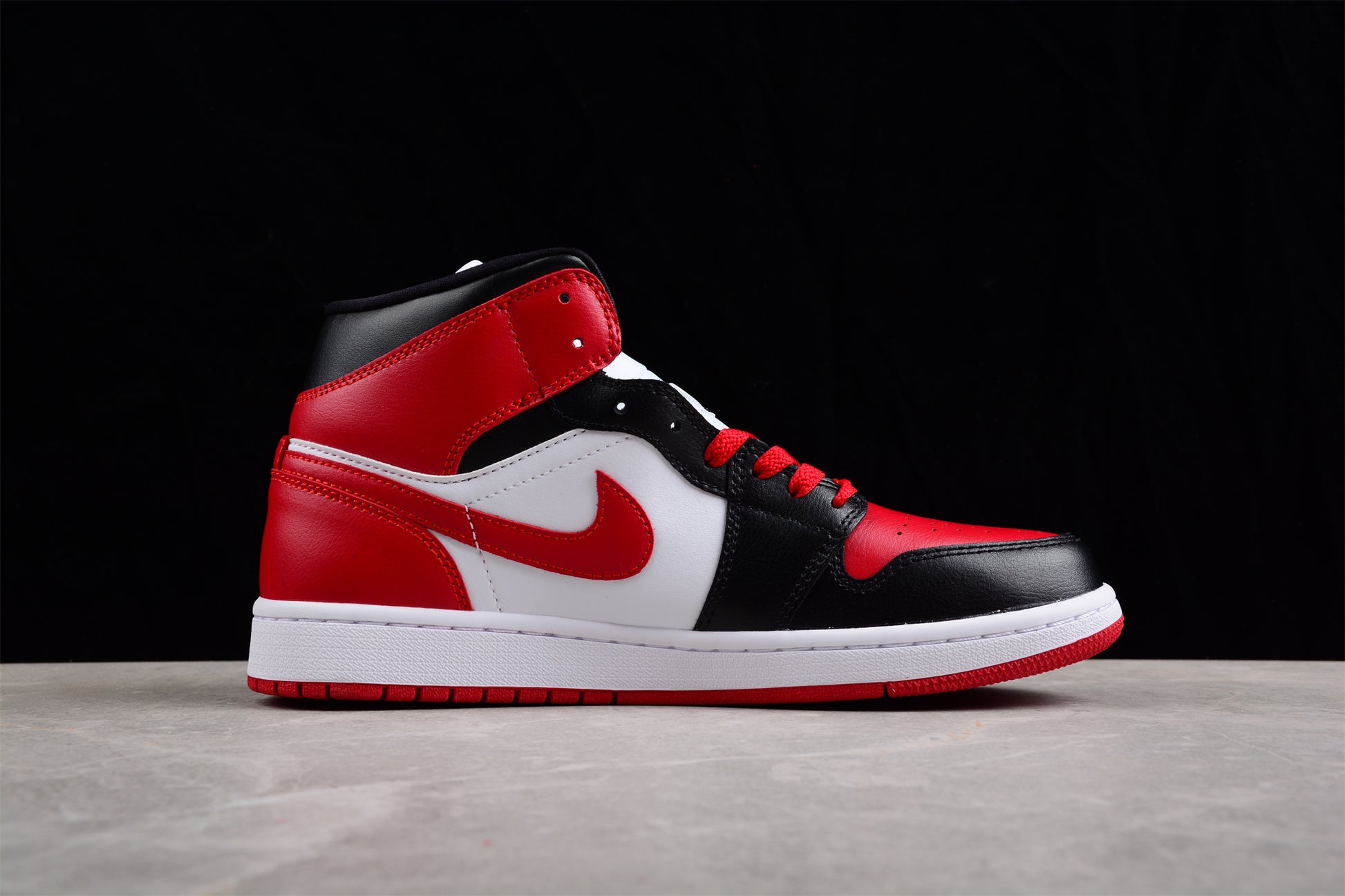 Air Jordan 1 Mid "Alternate Bred Toe" - Best Reps Website 2025