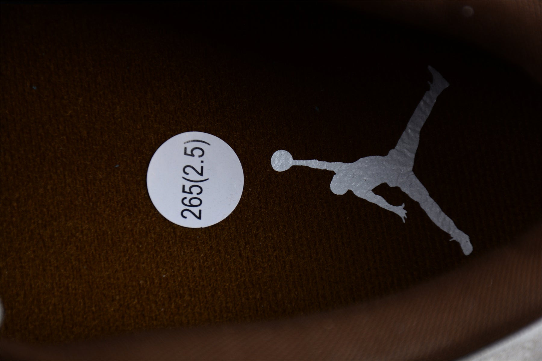 Air Jordan 1 Low SE "Light Olive"