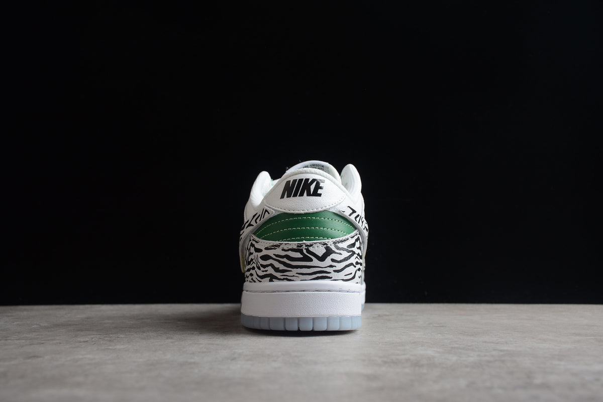 Nike SB Dunk Low "Doernbecher 2022"