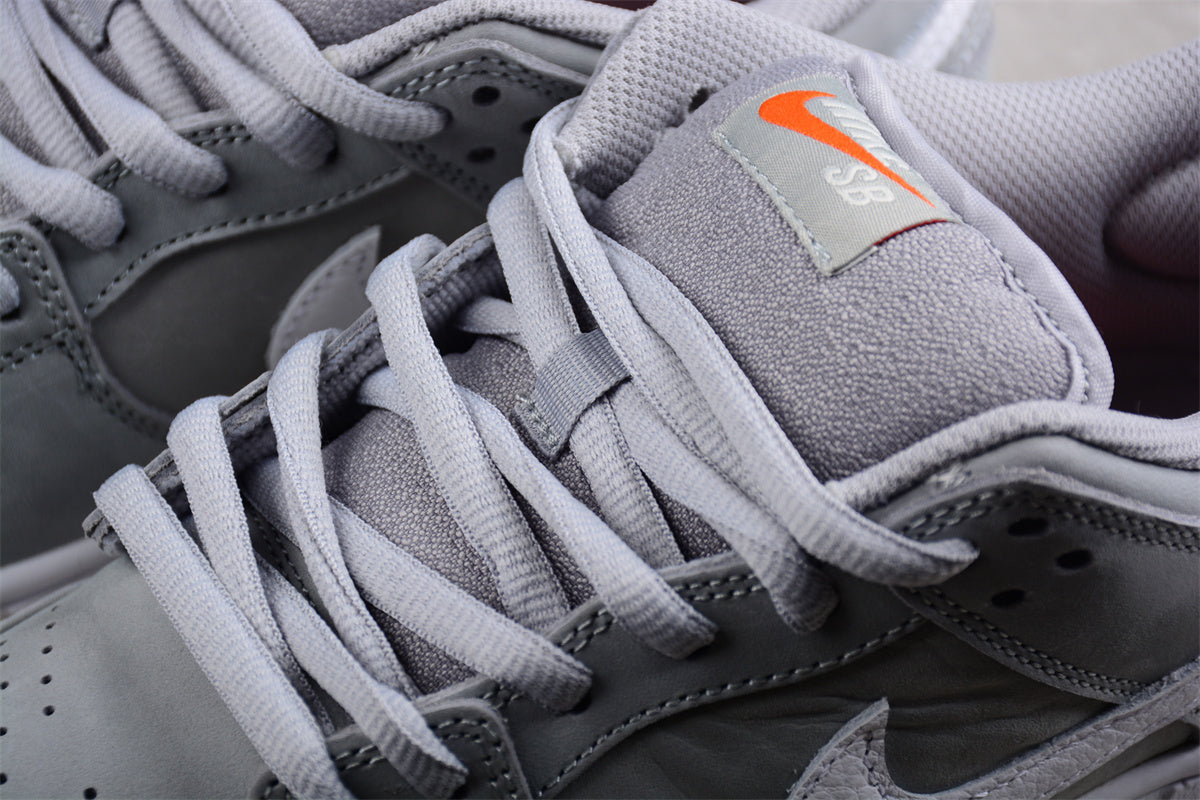  Nike SB Dunk Low Wolf Grey 