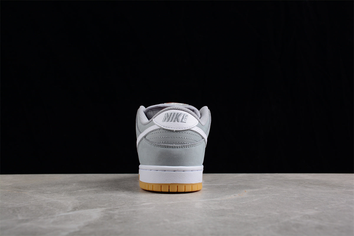  Nike SB Dunk Low Wolf Grey 