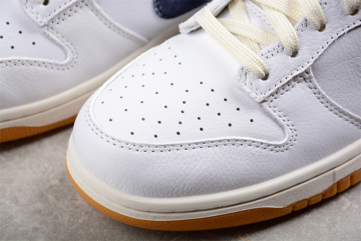 Nike Dunk Low "Washed Denim"