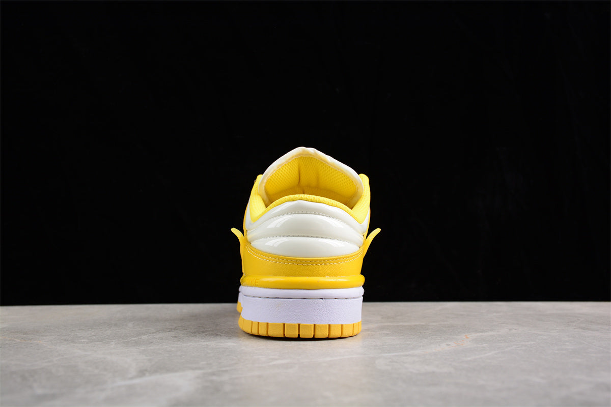 Nike SB Dunk Low "Twist Panda"