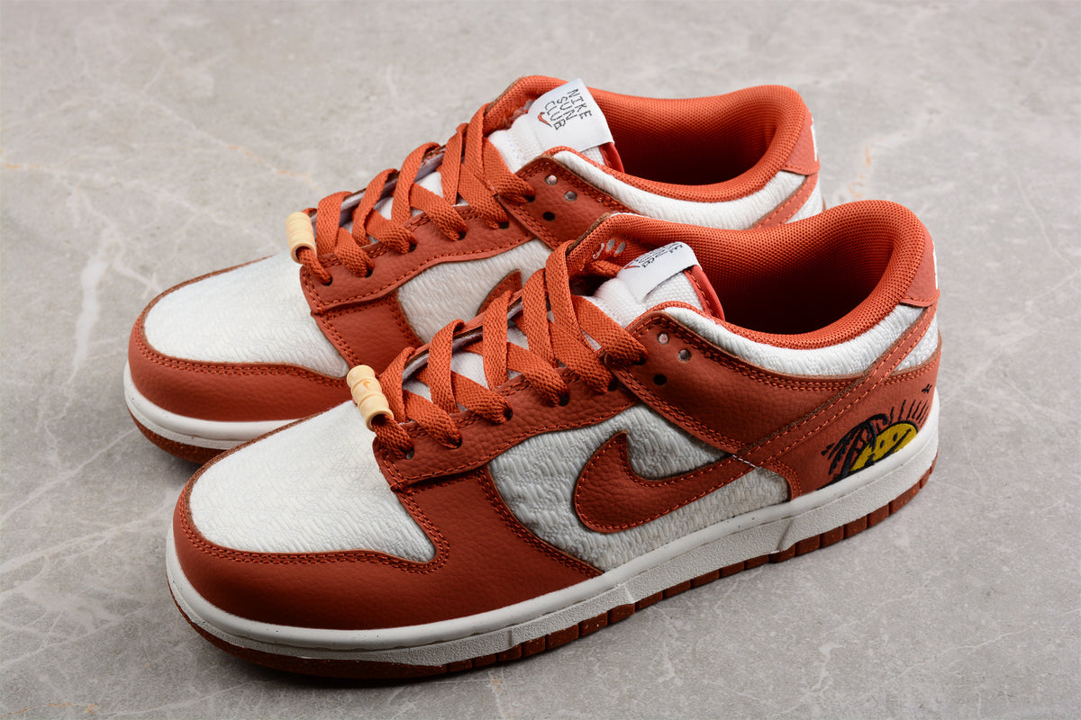 Nike Dunk Low SE Sun Club