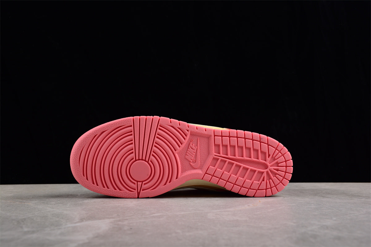 Nike Dunk Low GS 'Strawberry Peach'