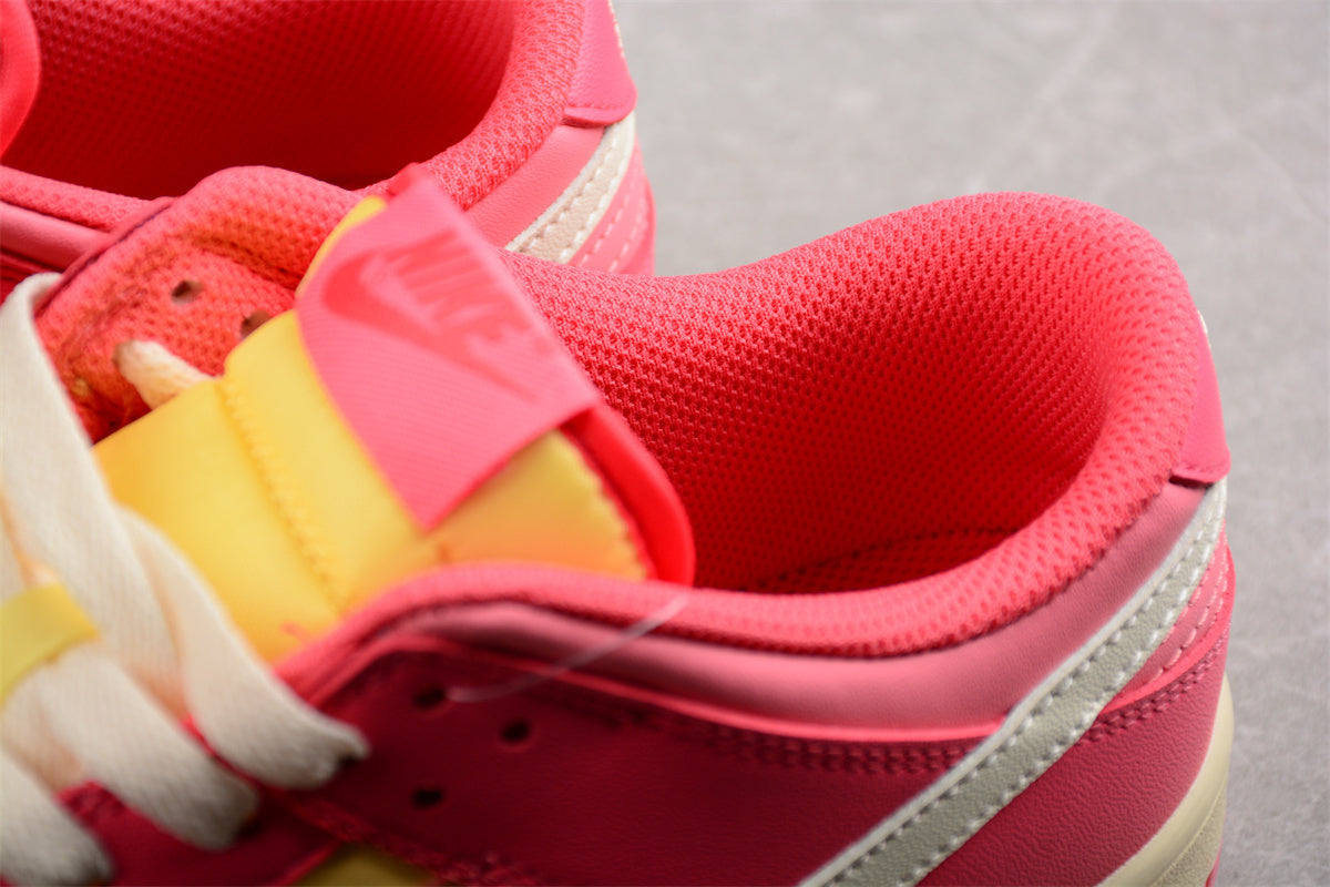 Nike Dunk Low GS 'Strawberry Peach'