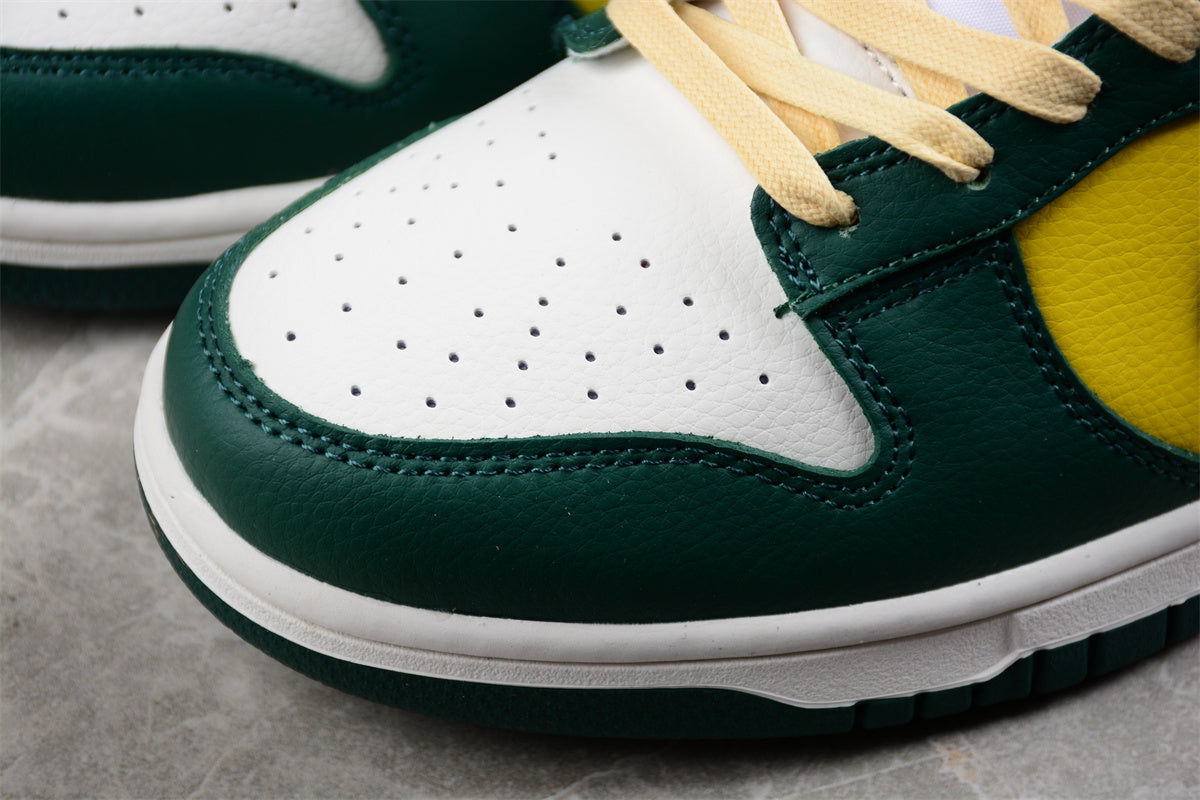 Nike Dunk Low “Noble Green”