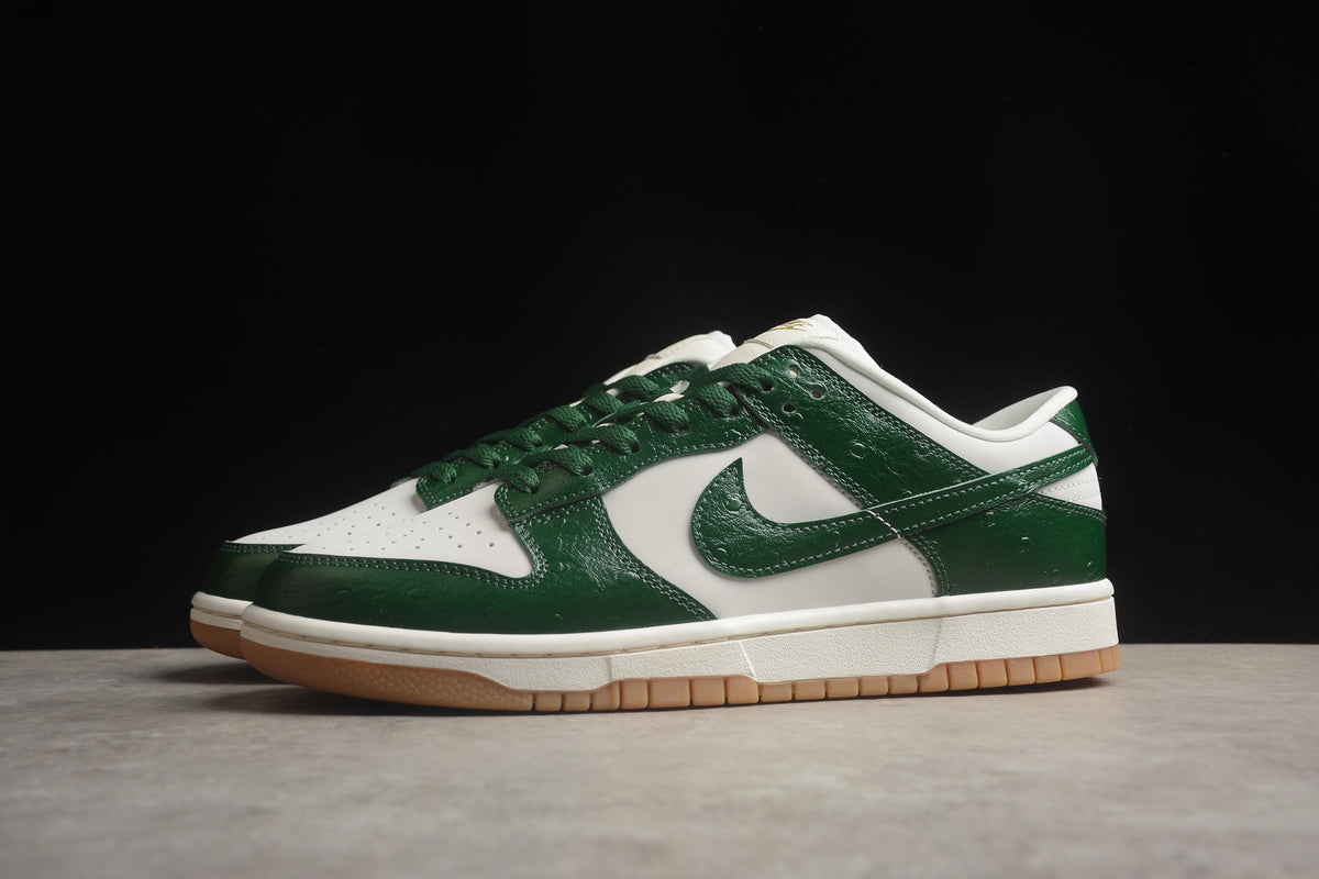 Nike SB Dunk Low "Gorge Green"