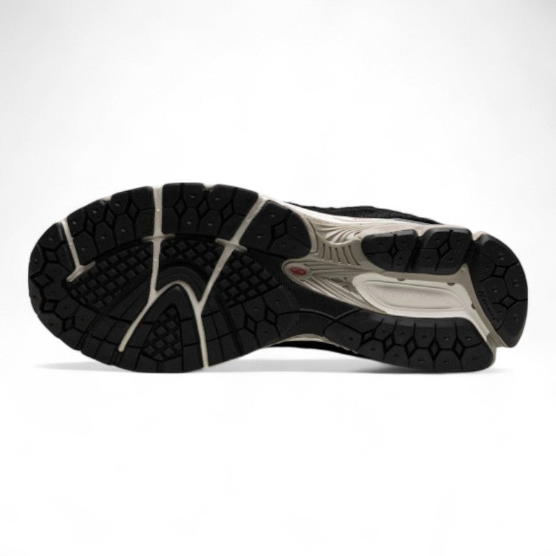  New Balance 2002R “Protection Pack - Black/Grey” 