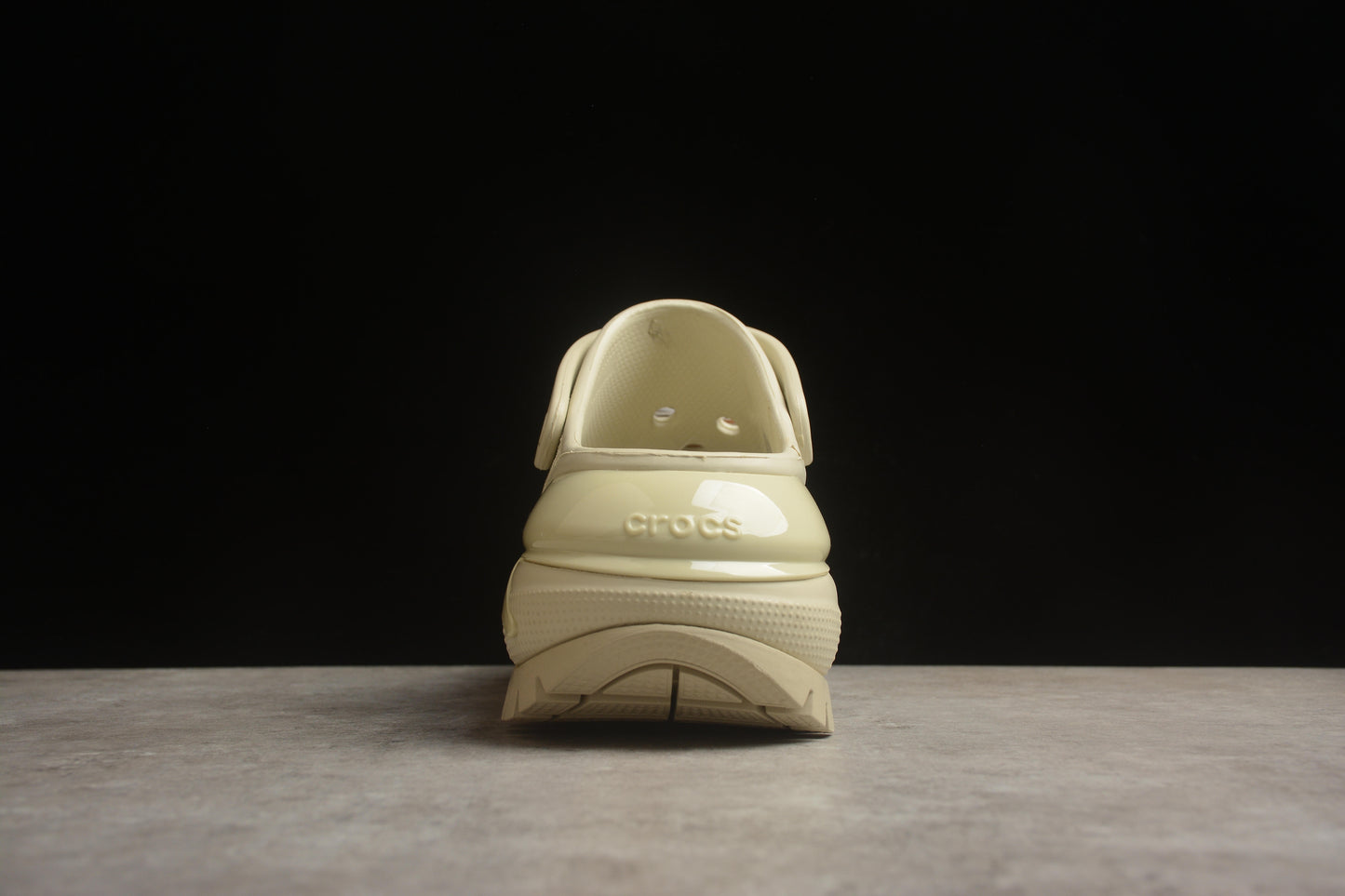 Crocs Mega Crush Clogs – Beige