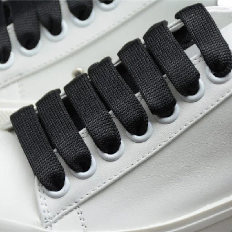 Alexander McQueen Vulcanized Low-Top Sneakers – Black &White