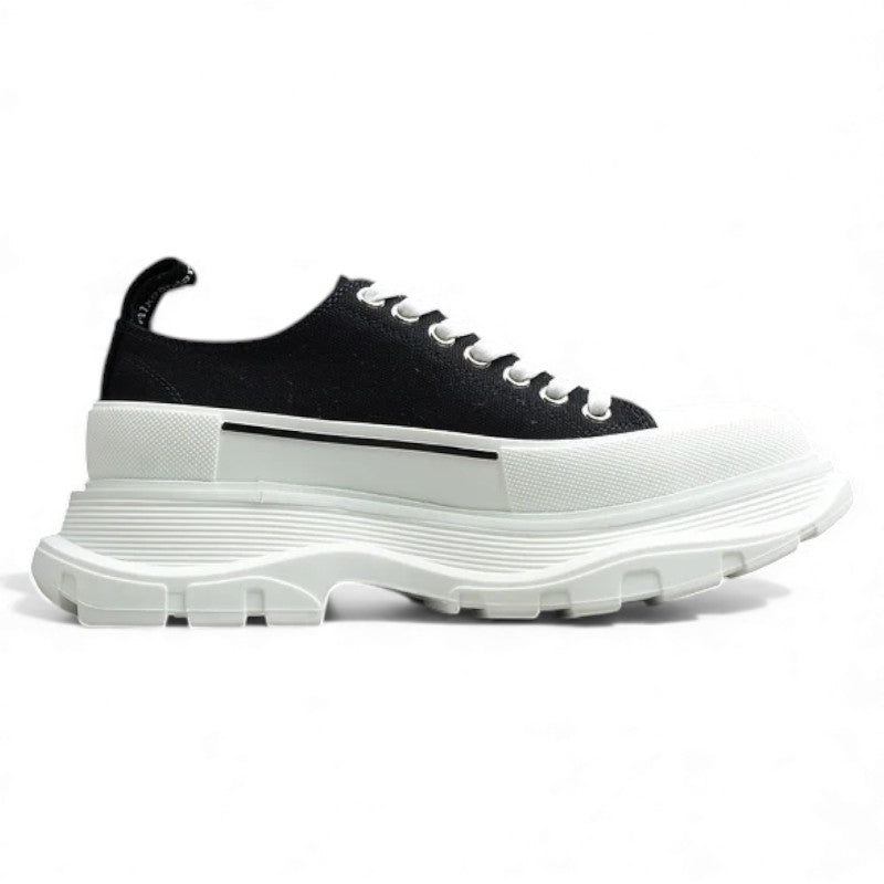 Alexander McQueen Tread Slick Low-Top Sneakers – Black/White