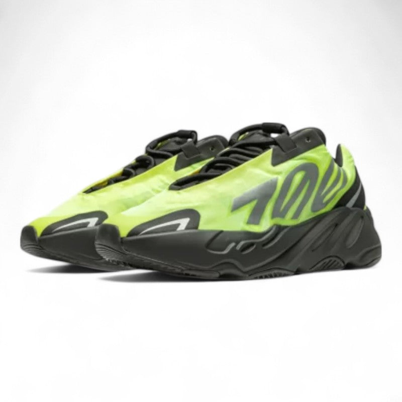  Yeezy Boost 700 MNVN 'Phosphor' 